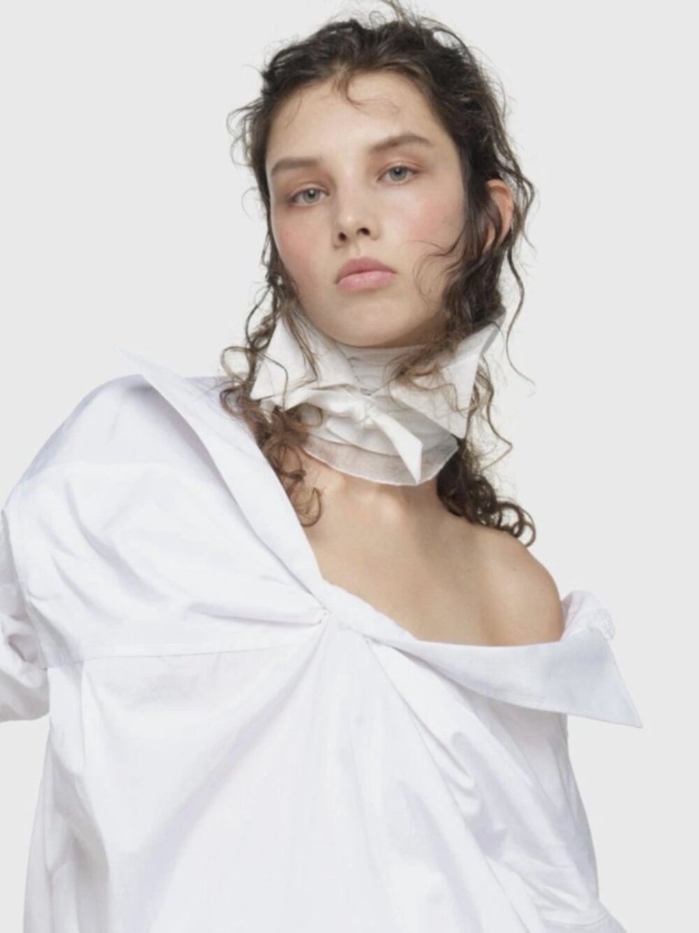 John Galliano Zara Limited Edition Semi Sheer Knit Collar In White. NEW IN HAND - Picture 6 of 6